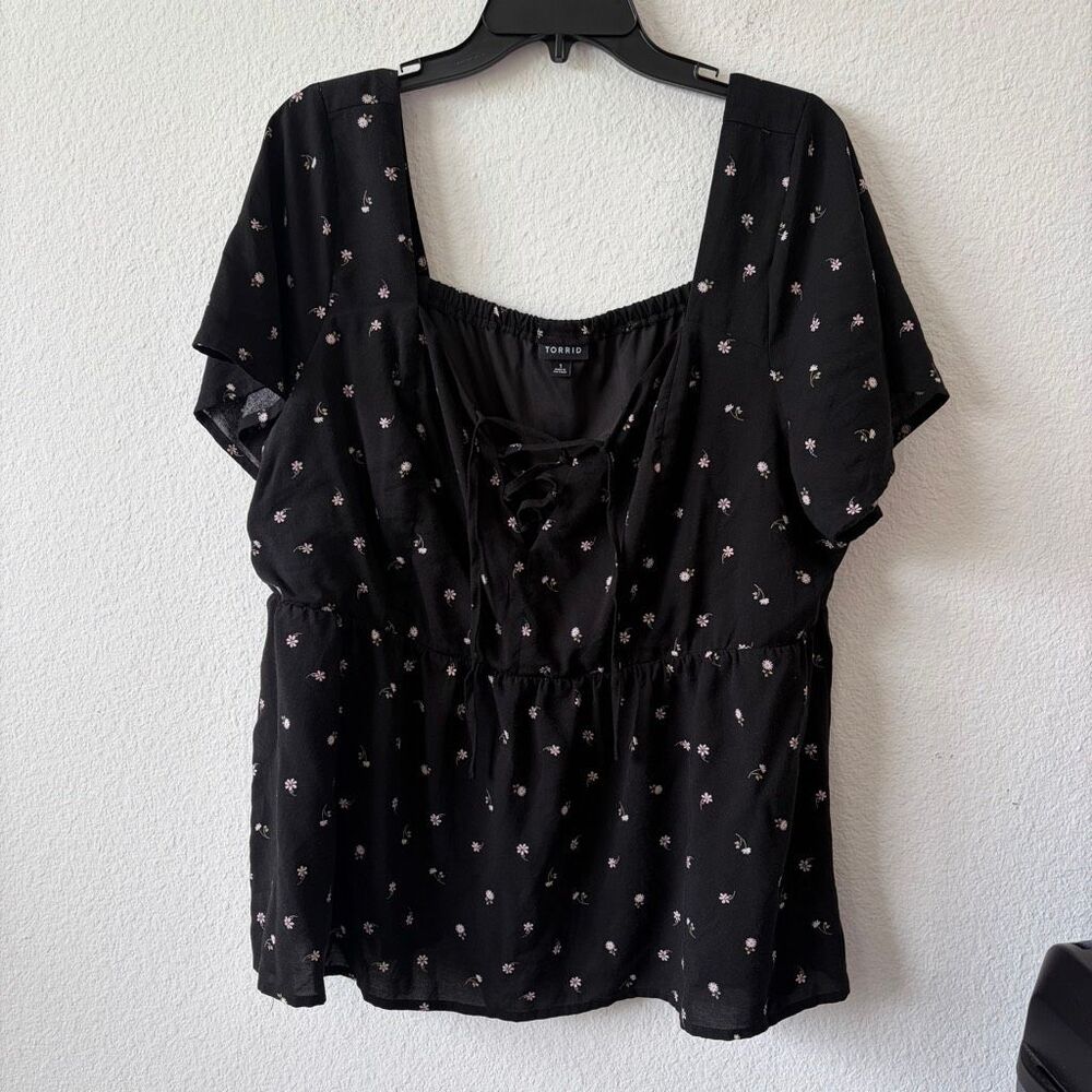 Torrid Black Floral Lace-Up Square Neck Babydoll Blouse